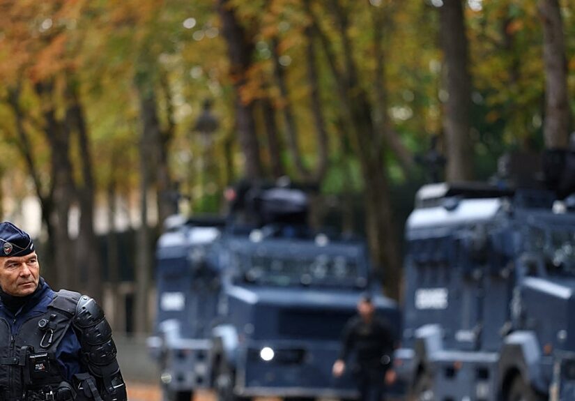 Francia despliega a 70.000 policías ante el temor a una noche de violencia en Halloween