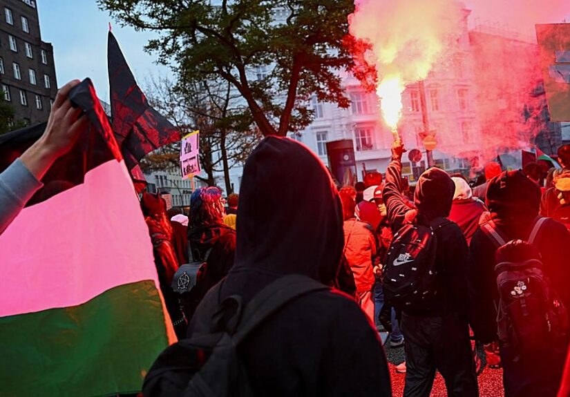 Grupos violentos también «secuestran» las manifestaciones estudiantiles en Alemania