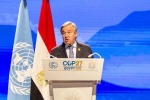 Guterres pide desde Egipto frenar la escalada de los conflictos y abrir vías para la paz