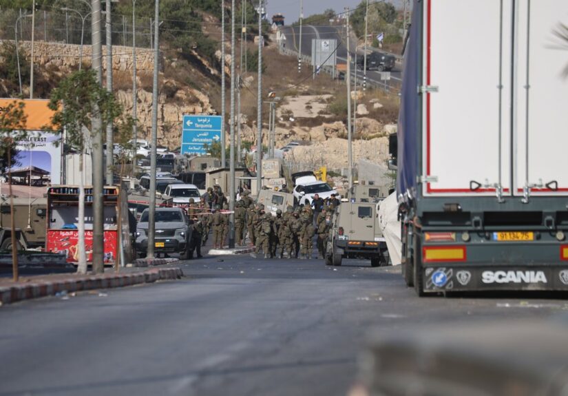 Israel ordena evacuar barrios completos de Hebrón tras el tiroteo con dos soldados israelíes muertos en Cisjordania