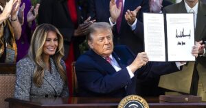 La Casa Blanca asegura que Melania Trump ha logrado un alto el fuego entre Rusia y Ucrania en Oleshki