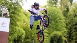 La cucuteña Valeria Moreno brilló en el Nacional de BMX Freestyle de Armenia, Quindío