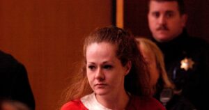 Las muchas vidas de Christa Pike, la presa que salió viva del corredor de la muerte
