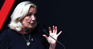 Le Pen advierte a la UE de que reducirá la contribución de Francia y augura un «debate duro» con Bruselas