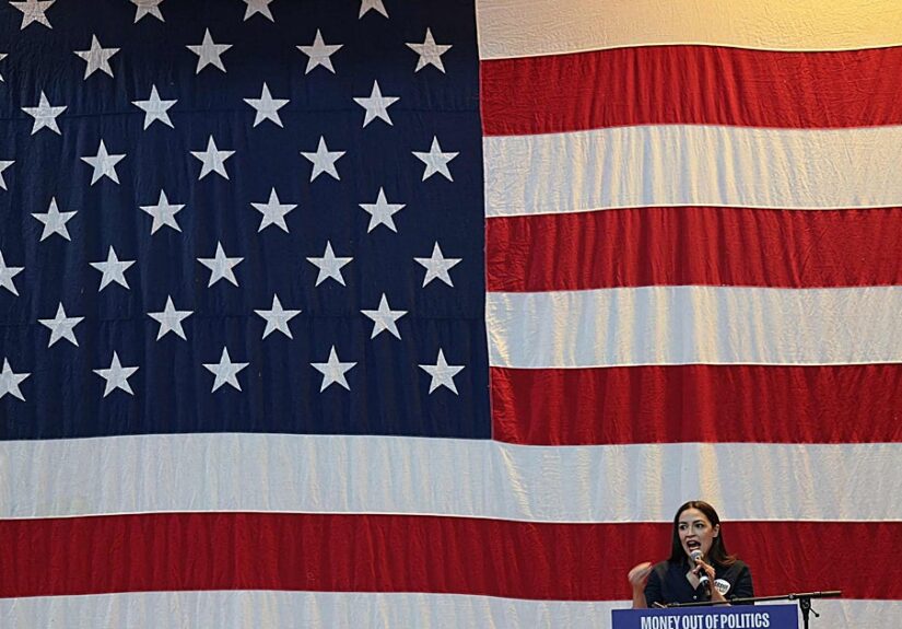 Los demócratas entierran de momento el hacha de guerra ‘woke’ para ganarle a Trump