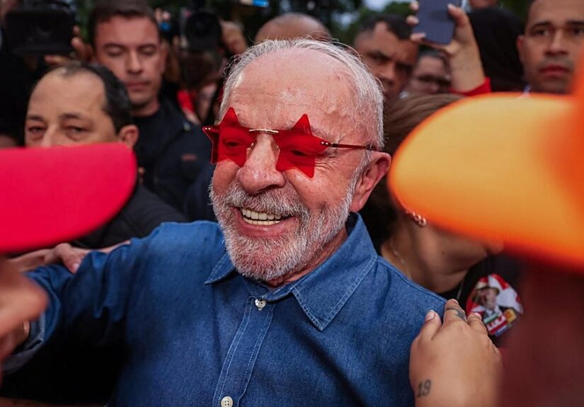 Lula logra una remontada histórica y gana las elecciones en Brasil en una jornada caótica