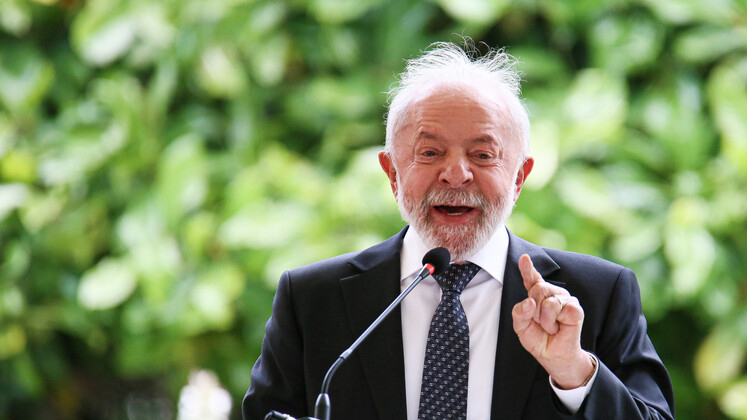 Lula se impone a Flávio Bolsonaro y gana las elecciones presidenciales de Brasil