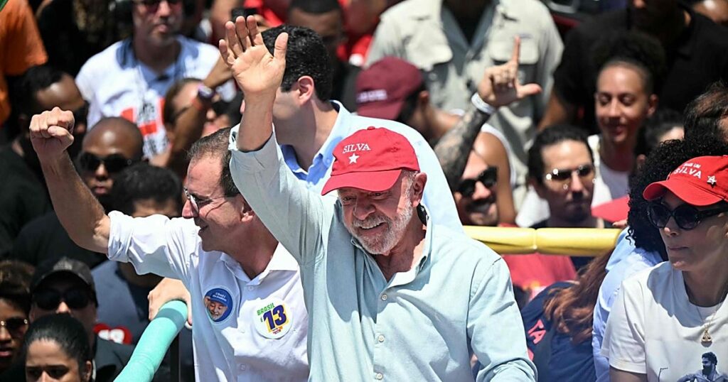 Lula y Bolsonaro llegan técnicamente empatados a la segunda vuelta de las elecciones en Brasil