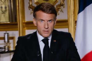 Macron anuncia que se prohibirán manifestaciones no sindicales en toda Francia los próximos días