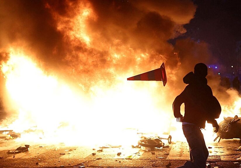 Macron prohíbe las manifestaciones «ilegítimas» que no sean convocadas por los sindicatos