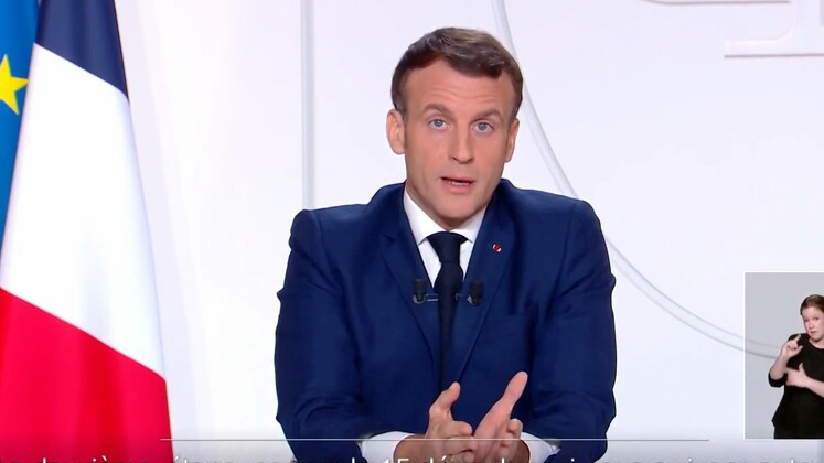 Macron rechaza la dimisión del ministro del Interior tras disturbios en Francia