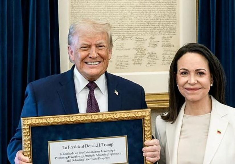 «Me entregó el Nobel, es muy agradable, pero nos está yendo bien»