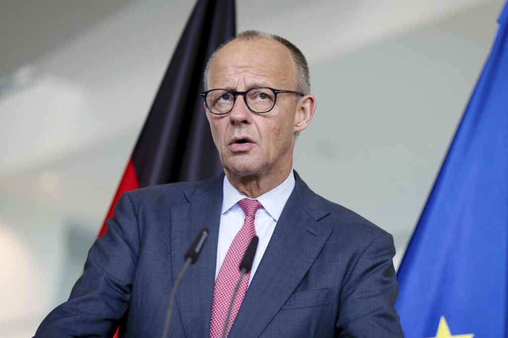 Merz advierte de que Rusia busca «desestabilizar» Europa y subraya que la UE puede sostener a Ucrania sin EEUU