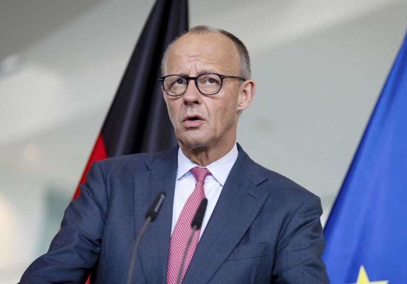 Merz advierte de que Rusia busca «desestabilizar» Europa y subraya que la UE puede sostener a Ucrania sin EEUU