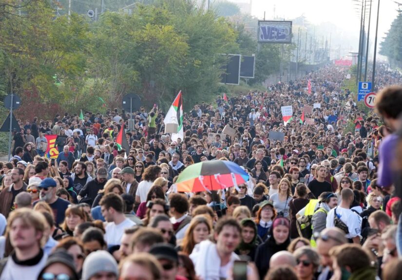 Miles de personas vuelven a salir a la calle en Italia para protestar contra el Gobierno en plena huelga general