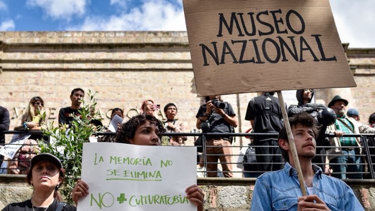 Mininterior revela qué pasó en las protestas frente al Museo Nacional y por qué intervino la Policía