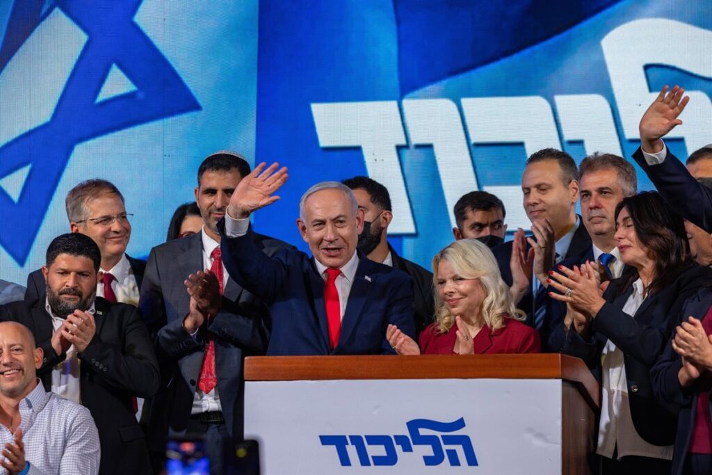 Netanyahu aguanta, Eisenkot no suma y los árabes piden voz