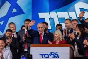 Netanyahu aguanta, Eisenkot no suma y los árabes piden voz