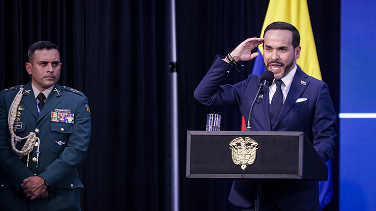Presidente De la Espriella confirma incautación de 7,6 toneladas de cocaína en Cartagena
