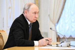 Putin anuncia que en «dos o tres días» parte el primer petrolero ruso a EEUU como parte del acuerdo energético