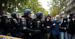 Qué reivindican los estudiantes franceses y cómo las manifestaciones se han extendido a todo el país