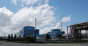 Rusia planea desconectar las centrales nucleares de Ucrania para colapsar su sistema eléctrico este invierno