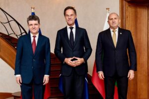 Rutte se reúne con los líderes de Bulgaria y Rumanía tras los últimos ataques con drones en el mar Negro