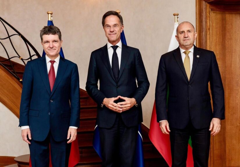 Rutte se reúne con los líderes de Bulgaria y Rumanía tras los últimos ataques con drones en el mar Negro