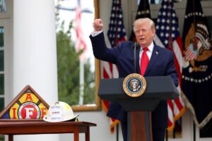 Trump afirma que Zelenski «no es un buen tipo» para tratar y que, si hay acuerdo con Rusia, «no será con él»