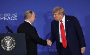 Trump anuncia que Rusia suministrará inmediatamente más de 300.000 toneladas de diésel al mercado global y de EEUU