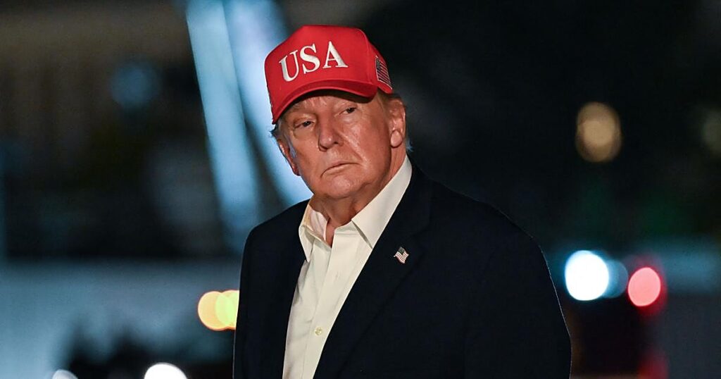 Trump considera lanzar la ‘madre de todas las bombas’ sobre Irán