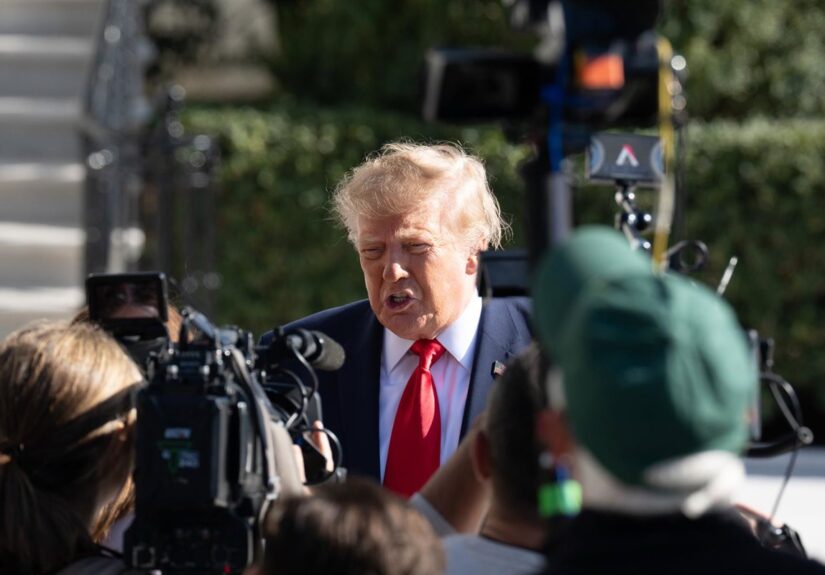 Trump descarta especulaciones de su enviado para Siria sobre un inminente ataque a Irán