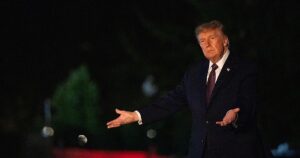 Trump difunde el número de teléfono de un senador republicano en una disputa sobre el cambio horario