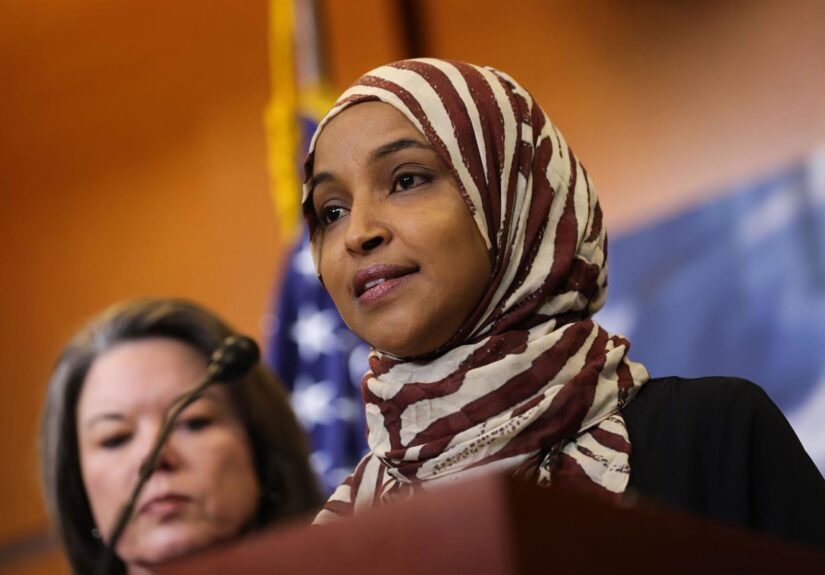 Trump sugiere que la congresista Ilhan Omar «podría ir a la cárcel» en plena investigación por fraude migratorio