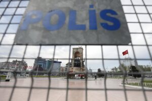 Un ataque con cuchillo deja ocho alumnos heridos en un instituto de Estambul, en Turquía