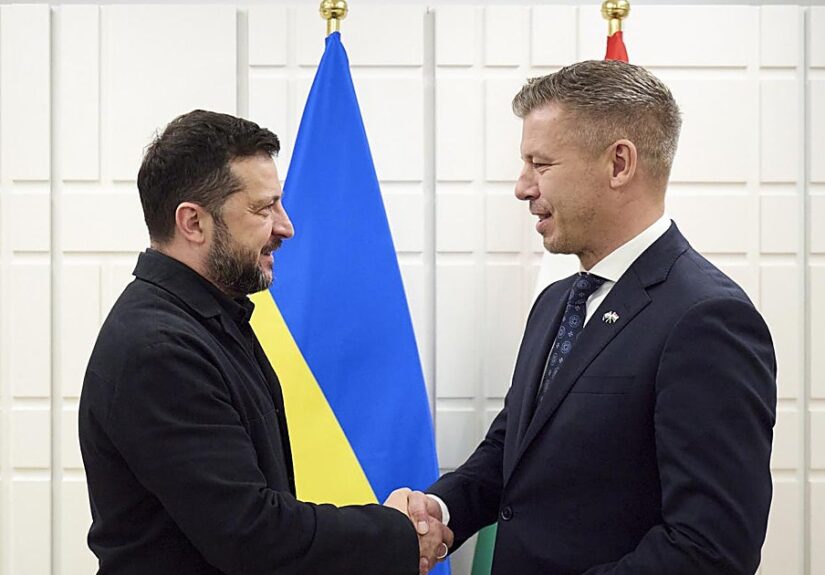 Zelenski califica de «muy buena» su primera reunión con el primer ministro húngaro, Peter Magyar