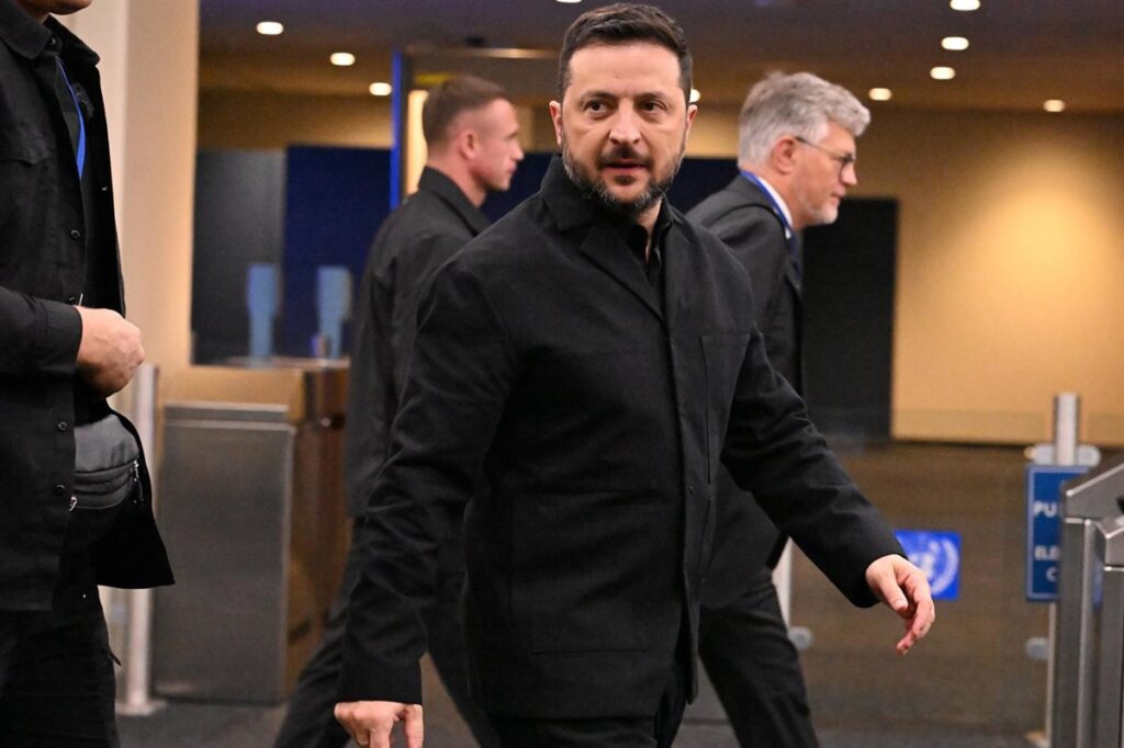 Zelenski critica que aliviar sanciones a Rusia supone «una negación de la realidad» en el conflicto
