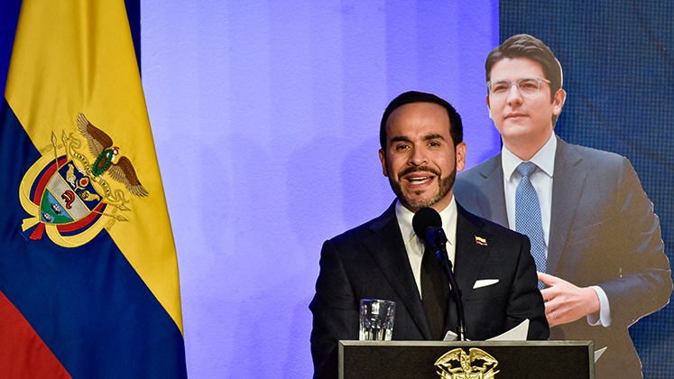 presidente De la Espriella promete llegar a los autores del asesinato de Miguel Uribe