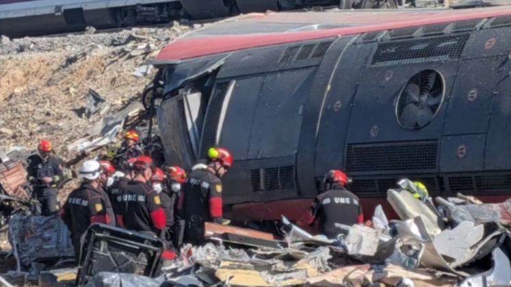ya hay primera hipótesis del choque de trenes en España, según ministro de Transporte
